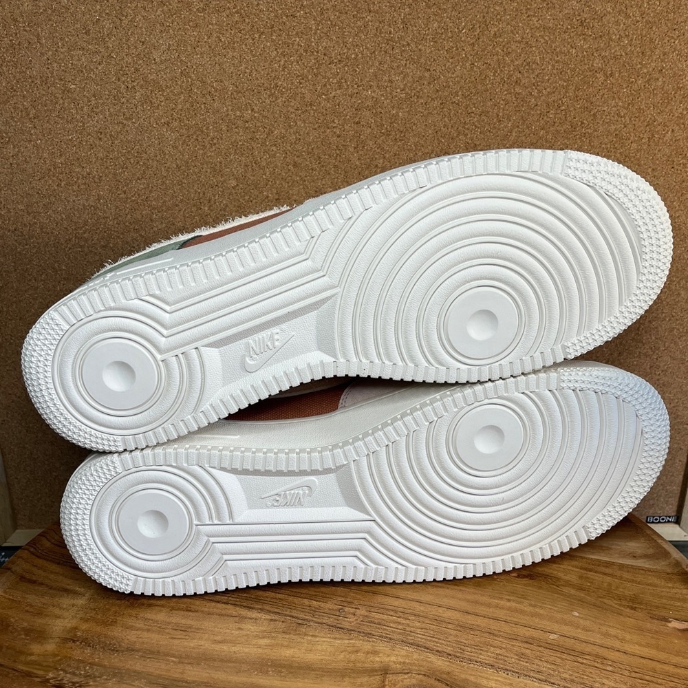 Nike Air Force 1 07 LX W
Brand new W/ box🔥 - Picture 6 of 11